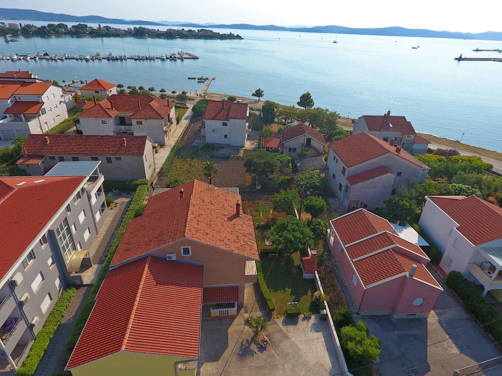 Apartments Lena Сукошан Экстерьер фото